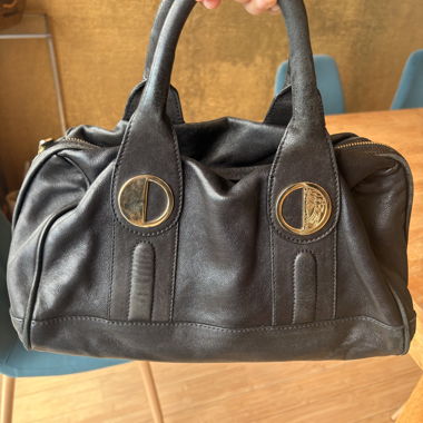 Schwarze Leder-Totebag