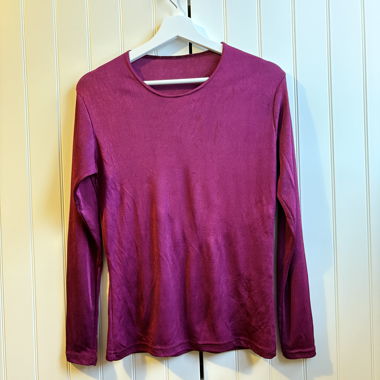 Long-sleeve T-shirt