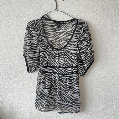Blusa H&M stampa zebra con cintura annodabile Vintage