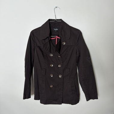 Nulu-Schwarzer Trenchcoat