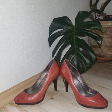 Leder Pumps / High Heels