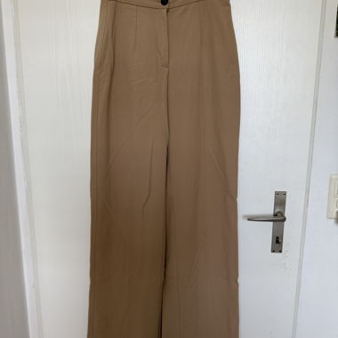 Beige Suit Pants from Bershka