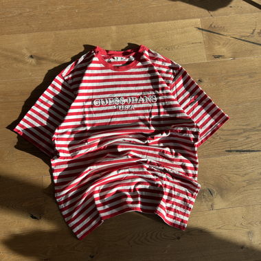 Seltenes A$AP ROCKY x GUESS Kollaboshirt