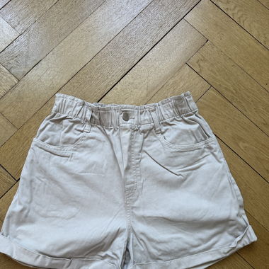 H&M Shorts mit Gummizug (S)