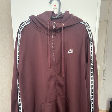 Burgundy Nike XL Vest