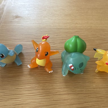 Pokemon figure set
