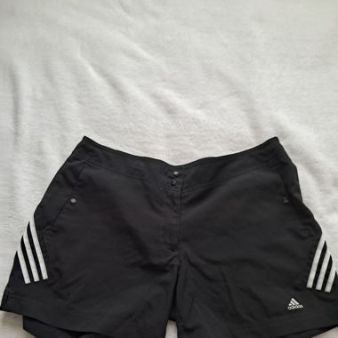 Kurze Sporthose 