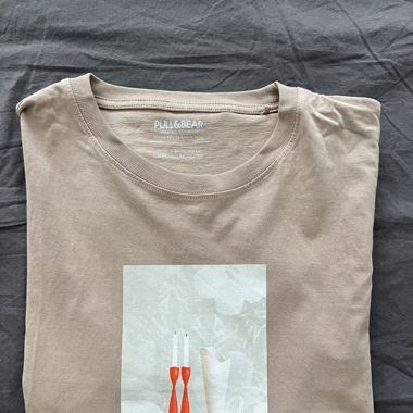 T-shirt pull and bear 