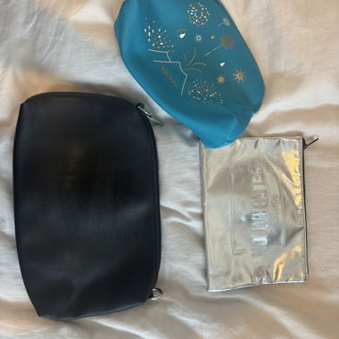 Set of cosmetic pouches