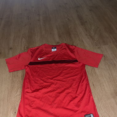 T-shirt nike rouge 