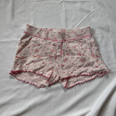 Y2K Shorts rosa mit Blumen 