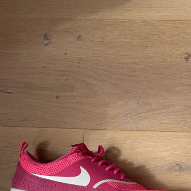 Nike Thea hot pink Gr. 38