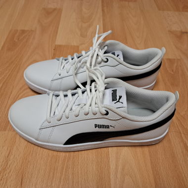 Puma Smash Sneakers