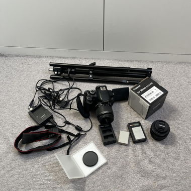 Canon EOS 650D camera & EF 50mm f/1.8 STM lense 