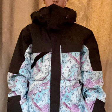 Neue Skijacke von Helly Hansen