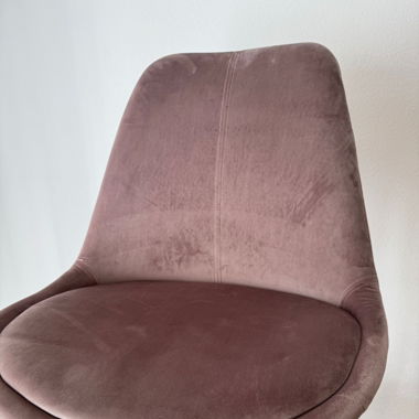 Rose dining table chairs x 4