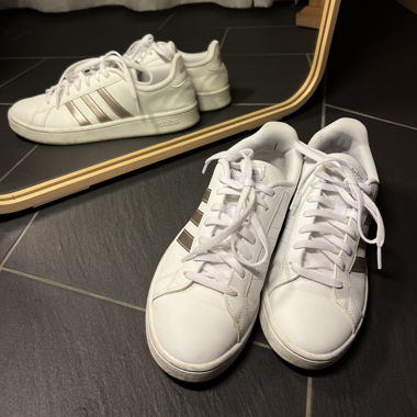 Adidas Sneakers Goldstreifen