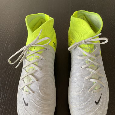 Football/Soccer Shoes 