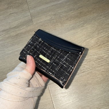 Geldboerse mit Kartenfaechern