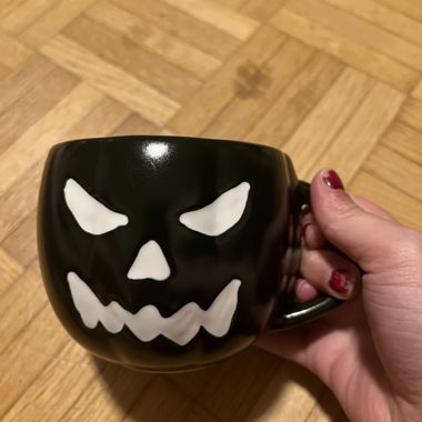 Halloween Tasse schwarz