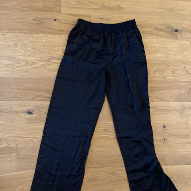 Lockere Hose