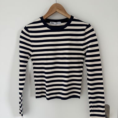 Zara gestreiftes Langarmshirt