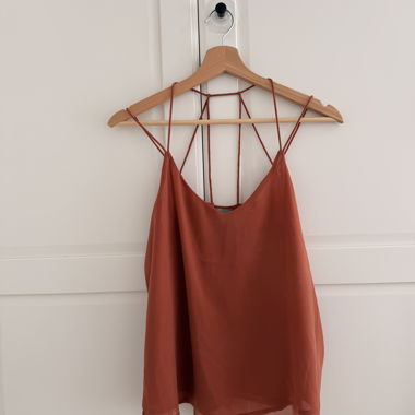 Haut spaghetti rouge/marron