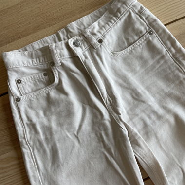 Weiße straight-leg Cropped-Jeans ARKET Grösse 25