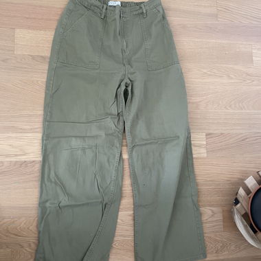 Green jeans