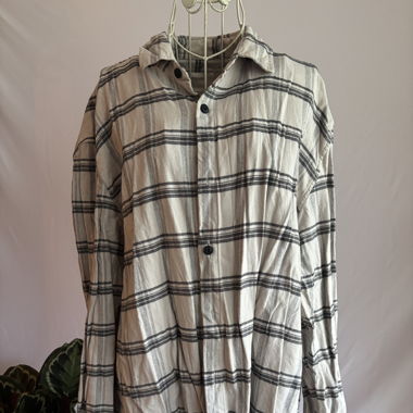 weiss schwarzes Hemd von Pull&Bear