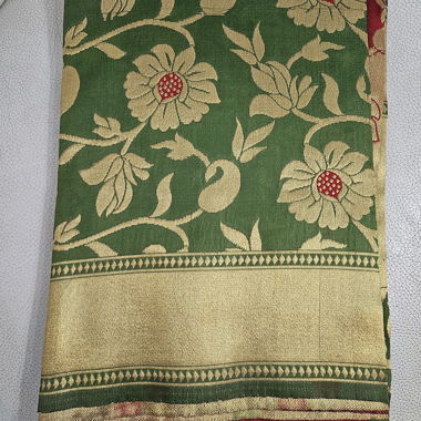 Saree in seta verde e rosso