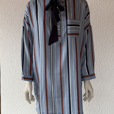 Kleid von Suncoo