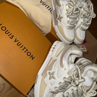 Louis Vuitton weisse Sneaker mit Box
