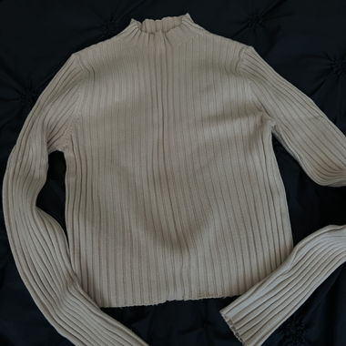 Kurzer Rollkragen Pullover 