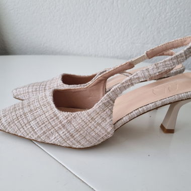 Beige Slingback-Pumps
