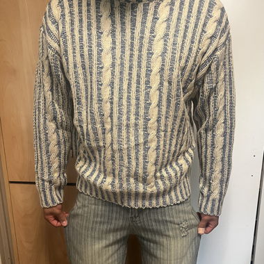 Pull tricot torsadé