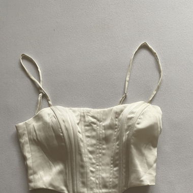 corset like crop top