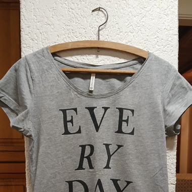 T-shirt every Day is a new begining