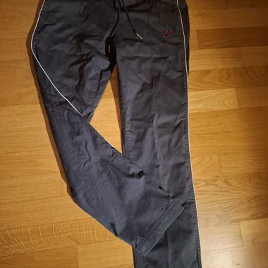 Pantaloni Nike