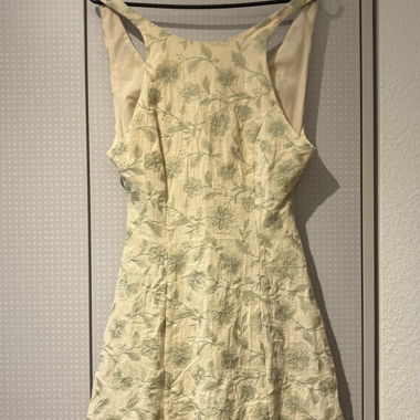 Abito floreale ricamato Zara