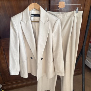 Costume beige pour femme Zara