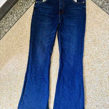 Jeans a zampa blu