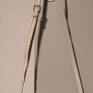 Sac bandoulière, couleur crème