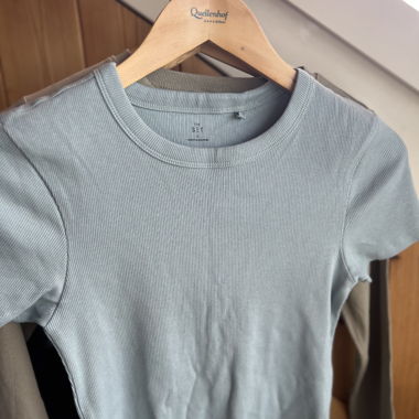 2x Set Rib T-Shirts und 1x Langarm crop Top
