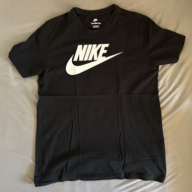 Nike T-Shirt schwarz