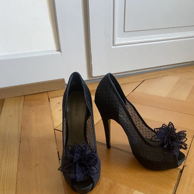 High Heels Size 37