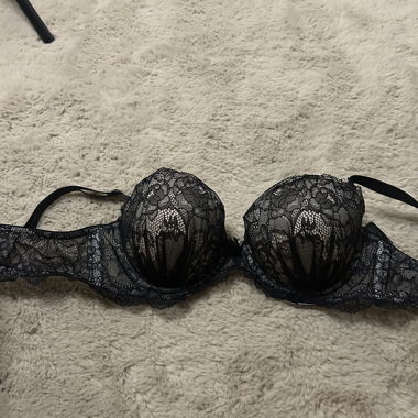 Reggiseno imbottito in pizzo nero