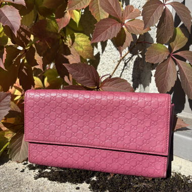 Pochette Gucci, endommagé 