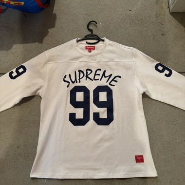 Supreme Longsleeve
