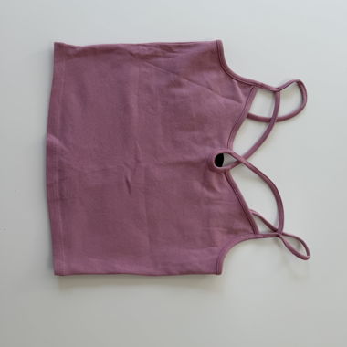 Top rosa con spalline